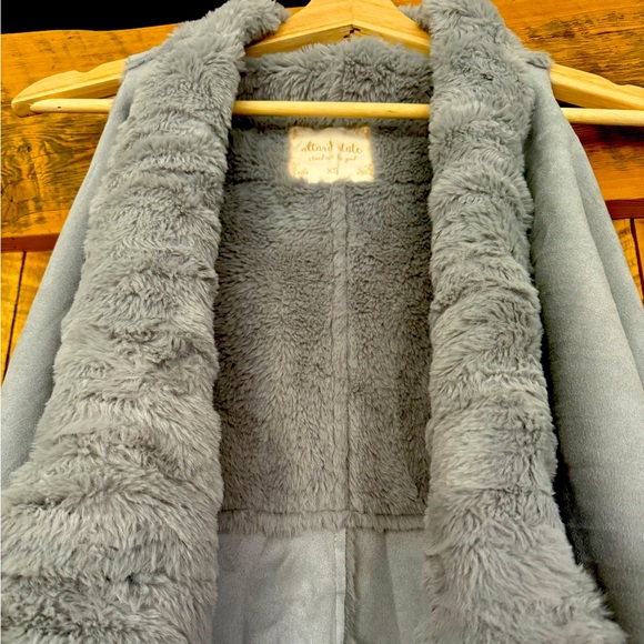 Altar’d State Faux Suede & Fur Vest EUC - Picture 1 of 3